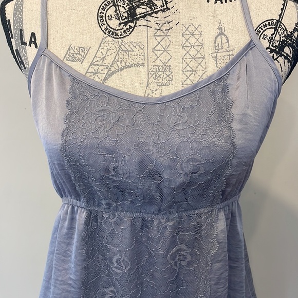 SUPER CUTE LACE DETAILED TANK TOP - Picture 2 of 6